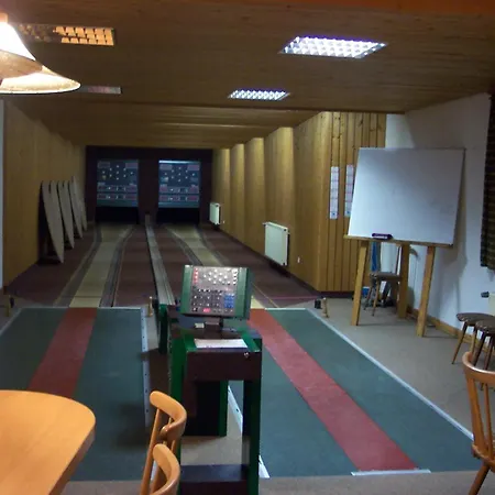 Gasthaus, Am Dreienberg Фридевальд