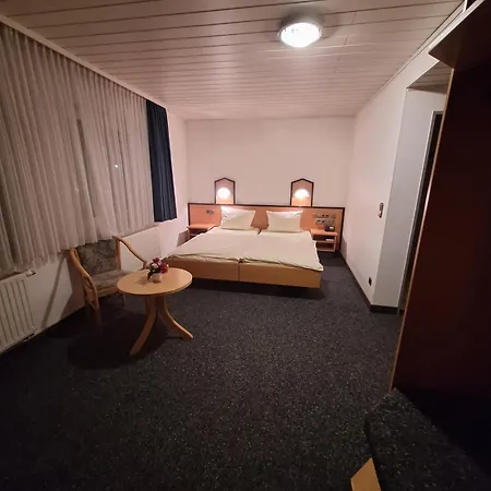 Gasthaus, Am Dreienberg 3* Friedewald (Hessen)