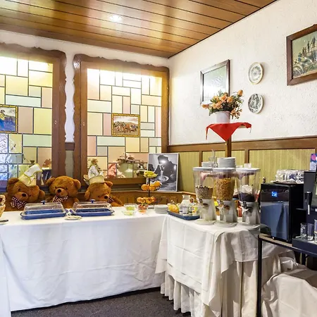 Gasthaus, Am Dreienberg Aparthotel 3*