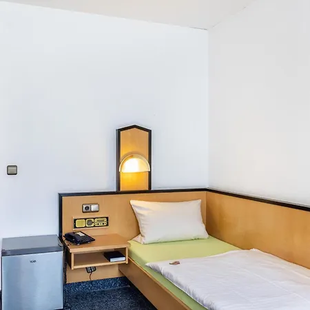 Gasthaus, Am Dreienberg Aparthotel 3*