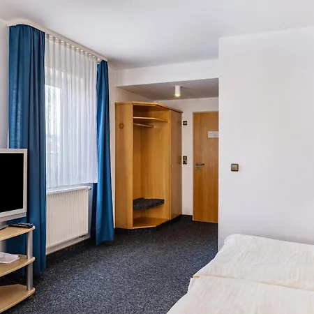 Gasthaus, Am Dreienberg Aparthotel 3*