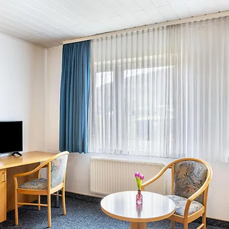 Aparthotel Gasthaus, Am Dreienberg 3*
