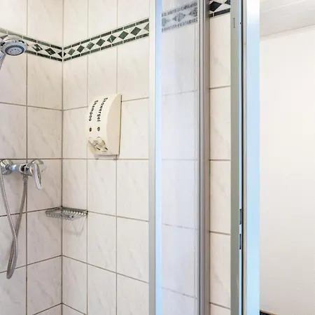Aparthotel Gasthaus, Am Dreienberg 3*