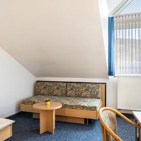 Gasthaus, Am Dreienberg Aparthotel
