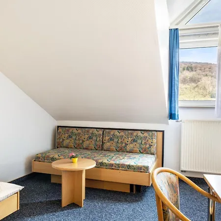 Aparthotel Gasthaus, Am Dreienberg