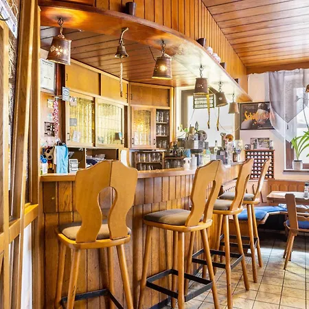 Aparthotel Gasthaus, Am Dreienberg