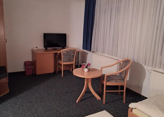 Landhaus Gasthaus, Am Dreienberg