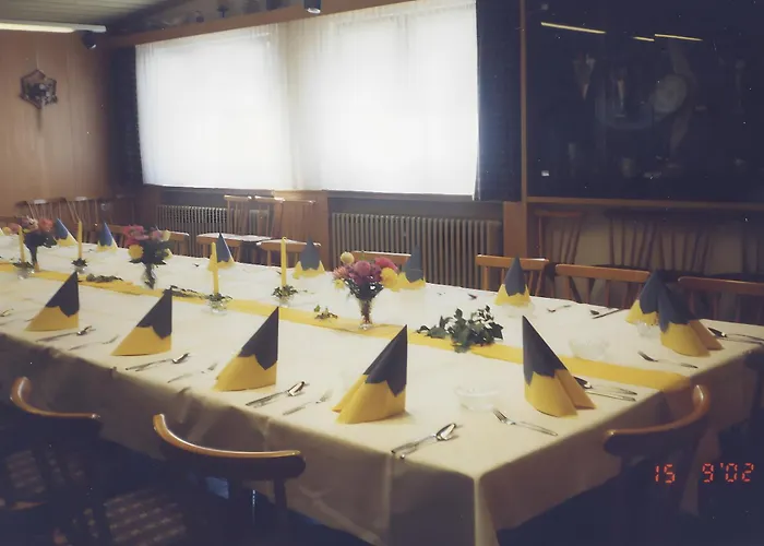 Gasthaus, Am Dreienberg