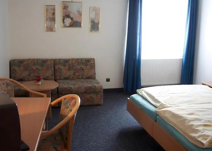 Gasthaus, Am Dreienberg Landhaus