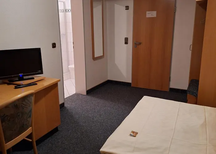 Landhaus Gasthaus, Am Dreienberg