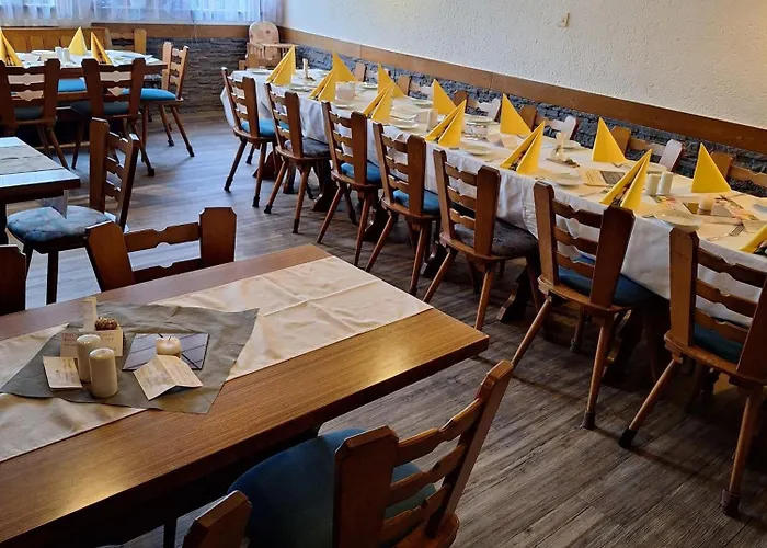 Gasthaus, Am Dreienberg Landhaus